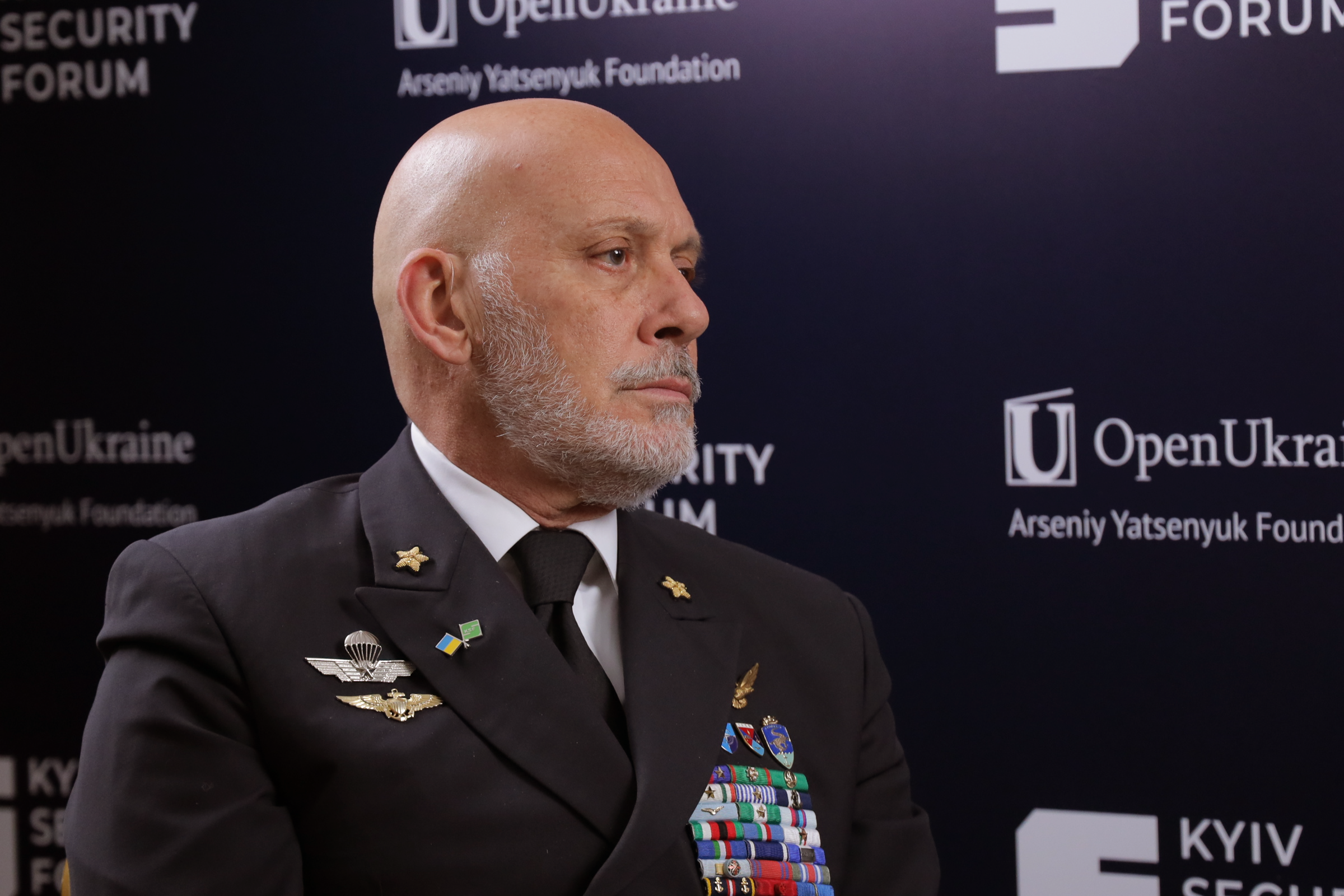 Росія прагне повернути те, чим володіла до краху СРСР: інтерв'ю з головою військового комітету НАТО